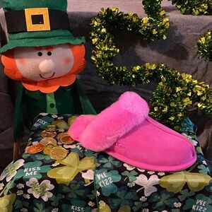 UGG SCUFFETTE SLIPPERS